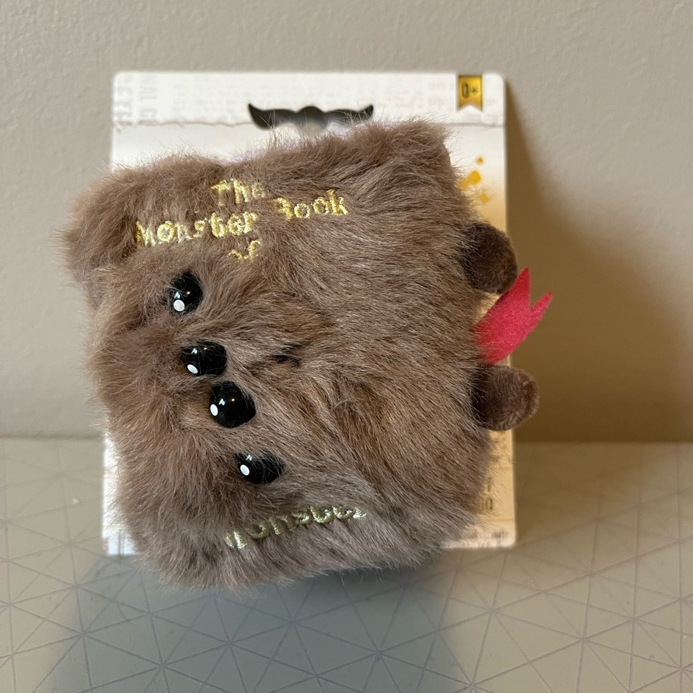 Miniso x Harry Potter Minster Book of Monsters Magnet